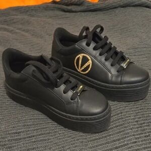Valentino Sneakers Size 6 - Made in Italy! Clean!